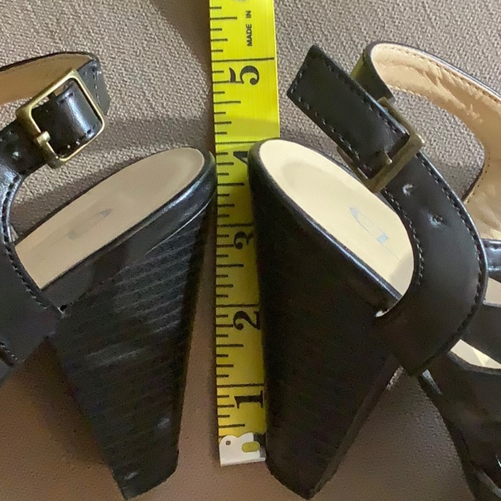 CL By Laundry Black Sandal Heels - Picture 7 of 8
